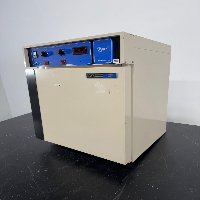 VWR 1520 Incubator image 1